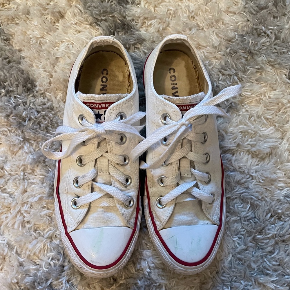 White converse (size 6)